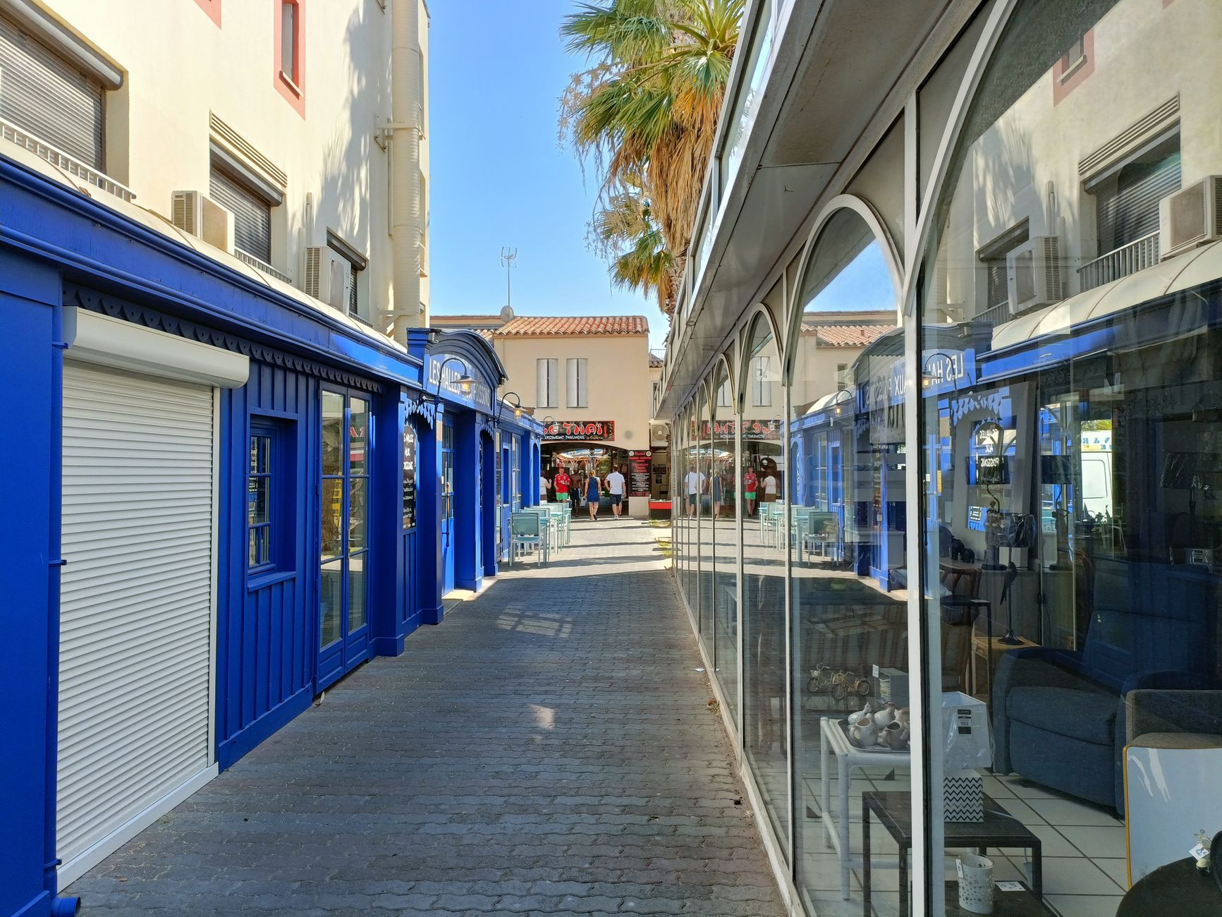 Agence immobilière commerciale équipe à Saint-André